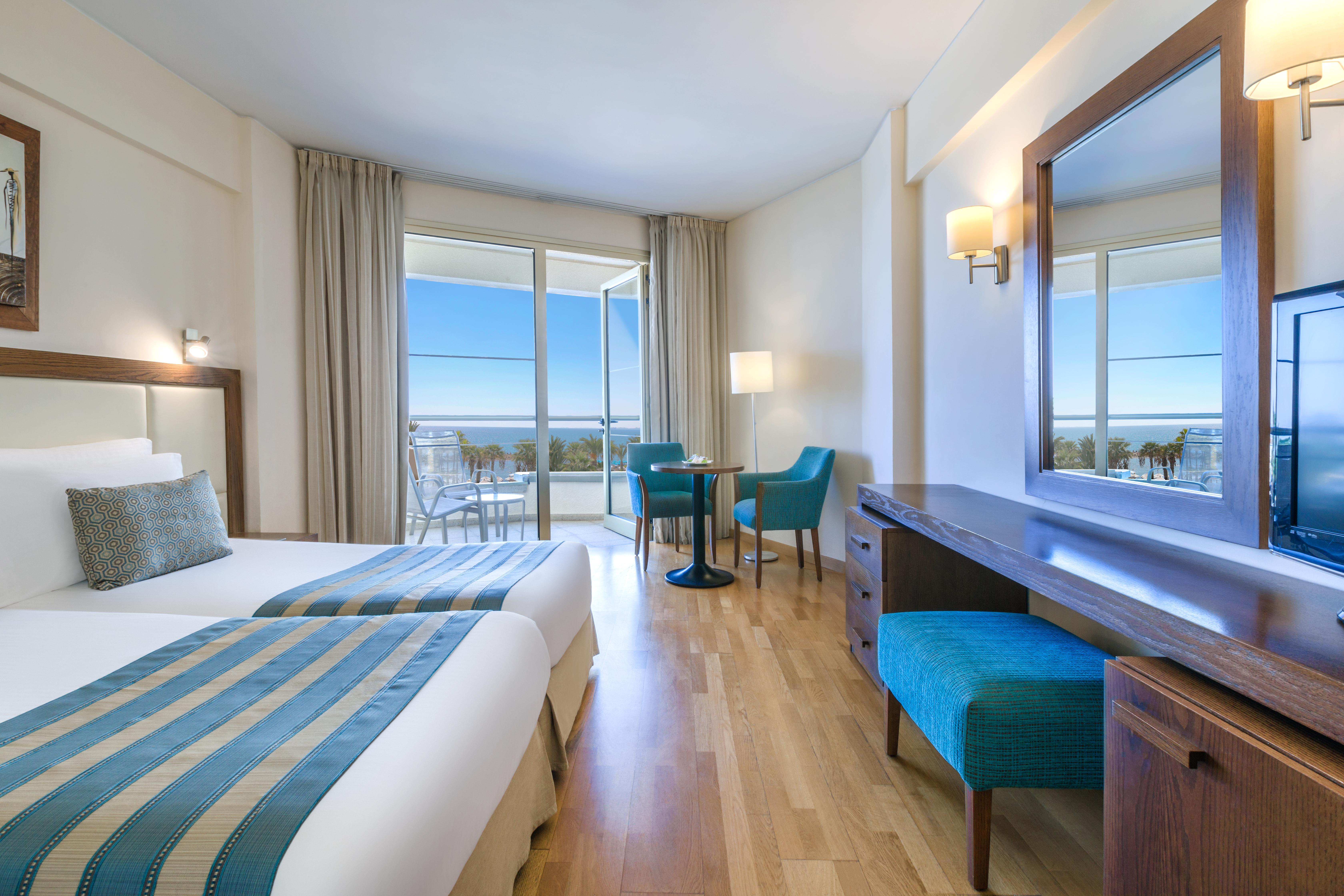 Golden Bay Beach Hotel Larnaca Luaran gambar