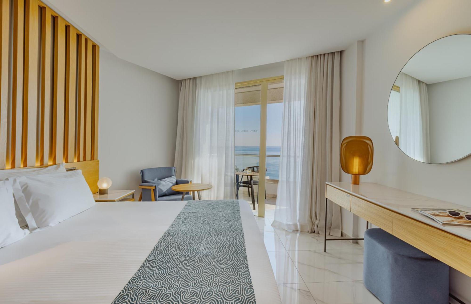 Golden Bay Beach Hotel Larnaca Luaran gambar